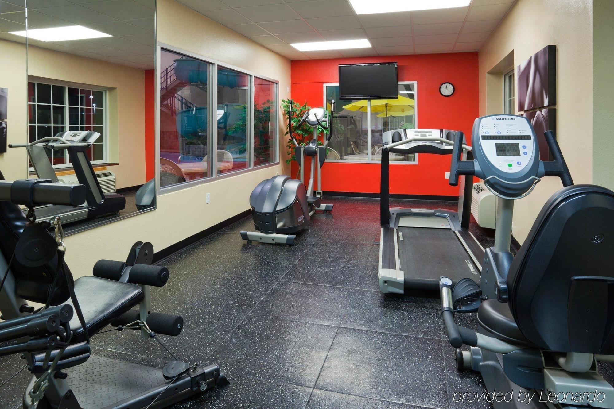 Country Inn & Suites By Radisson Bismarck Waterpark Faciliteter billede