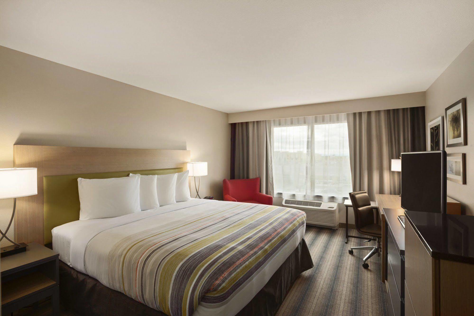 Country Inn & Suites By Radisson Bismarck Waterpark Eksteriør billede