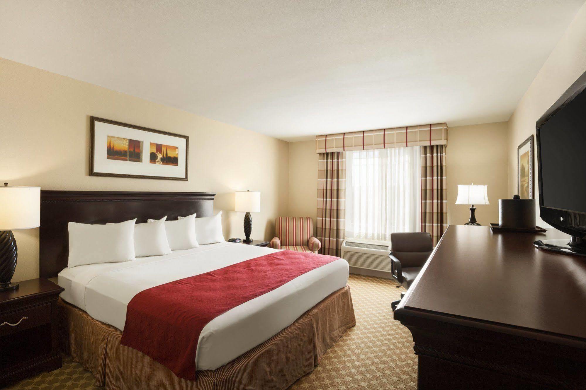 Country Inn & Suites By Radisson Bismarck Waterpark Eksteriør billede